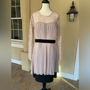 Lace midi dress Marilyn Monroe style